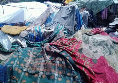 الأمطار والأوبئة تحاصر مهمشي ردفان (صور)