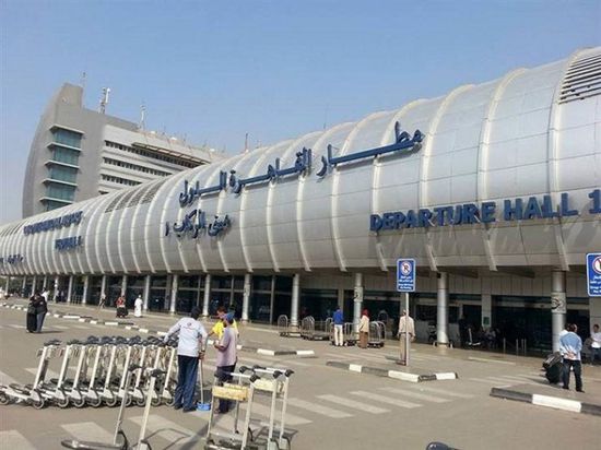 مطار القاهرة يستقبل 330 عالقًا قدموا من الكويت