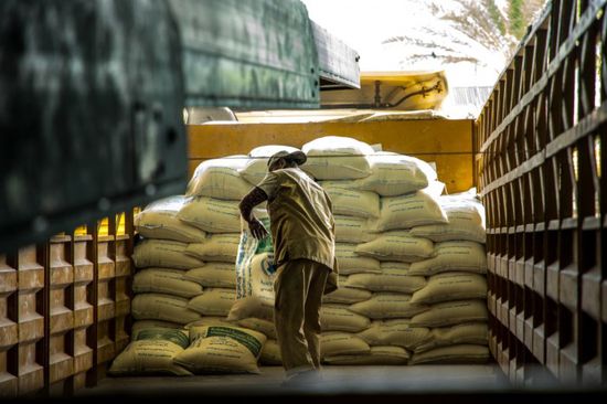 "الأغذية العالمي": توزيع 152 ألف طن مساعدات