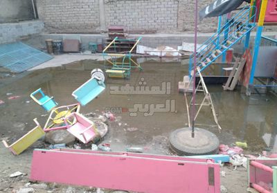 بالصور.. طفح الصرف الصحي في شارع الكهرباء بجعار