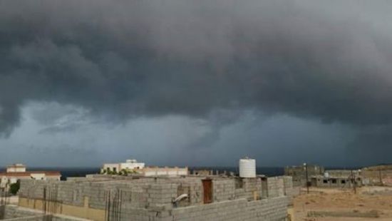 مركز المنخفض الجوي يتجه إلى وسط حضرموت