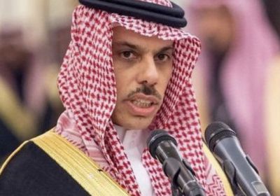 حذر من تسرب "صافر".. وزير الخارجية السعودي: الحوثي يمنع المساعدات