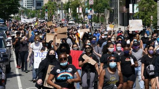 رغم الحظر.. المتظاهرون يجتمعون في شوارع واشنطن
