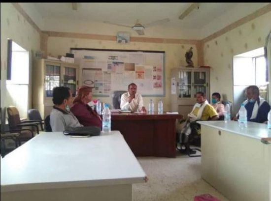 نقل سوق القات وإغلاق محلات الحلاقة بحبيل جبر