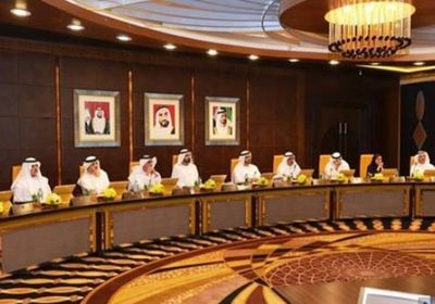 الإمارات تُقرر رفع نسبة عمل الموظفين إلى 50%