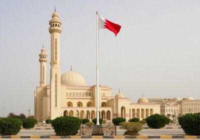 البحرين تؤجل قرار عودة صلاة الجمعة