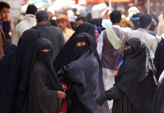  كلفة الحرب الغاشمة.. النساء تدفع ثمن الإرهاب الحوثي