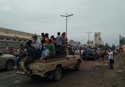 بحضور مهيب.. الشهيد القعيطي يوارى الثرى في الممدارة