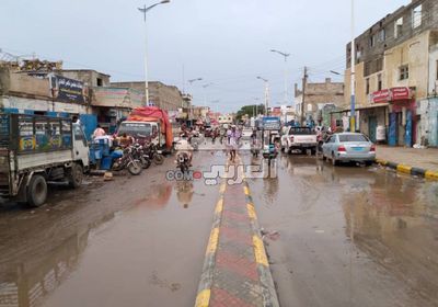 الأمطار تفضح مشاريع الملايين الوهمية بزنجبار (صور) 