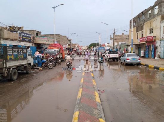 الأمطار تفضح مشاريع الملايين الوهمية بزنجبار (صور) 