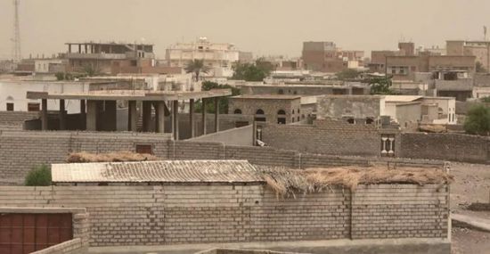 قذائف الحوثي تُهدد حياة ساكني التحيتا