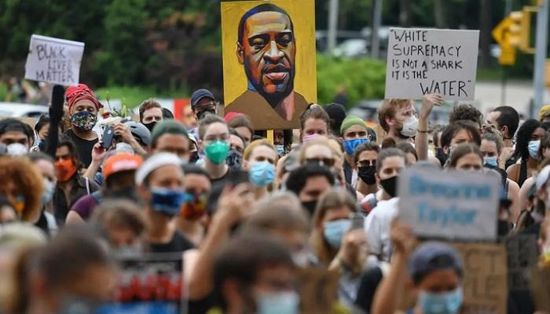 دعوات للحشد في واشنطن للتظاهر ضد العنصرية ومقتل فلويد