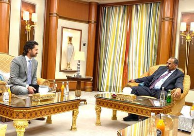 الزُبيدي يبحث أوضاع الجنوب مع بعثة المملكة المتحدة بالسعودية