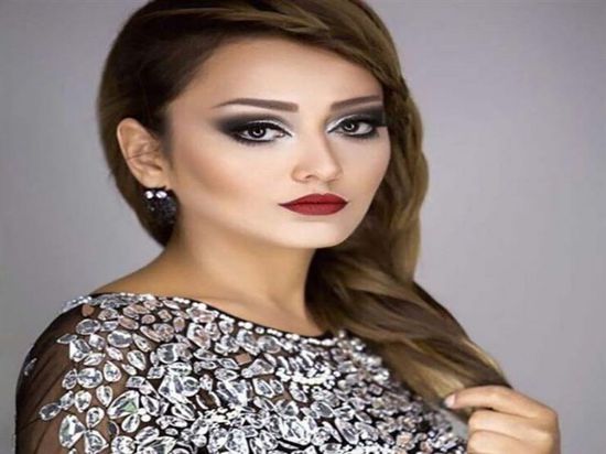 راندا البحيري تشارك جمهورها بصورة نادرة من الطفولة