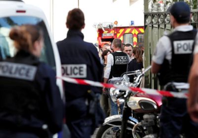 فرنسا تحظر على الشرطة أسلوب الخنق