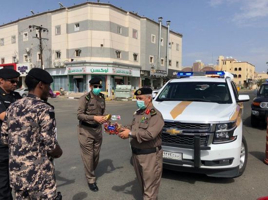 السعودية: القبض على يمنيين زورا تقريرًا بخلوهما من كورونا