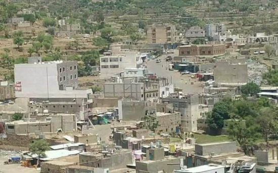 اقتتال إخواني على تحصيل جبايات سوق قات النشمة