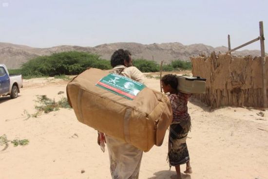 حقائب إيواء لمتضرري السيول في ميفع