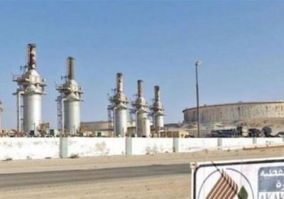  للمرة الثانية خلال 24 ساعة.. مجموعات مسلحة تهدد إنتاج النفط في حقل الشرارة الليبي