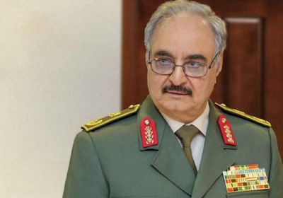  حفتر يلتقي السفير الألماني لدى ليبيا لبحث إعلان القاهرة