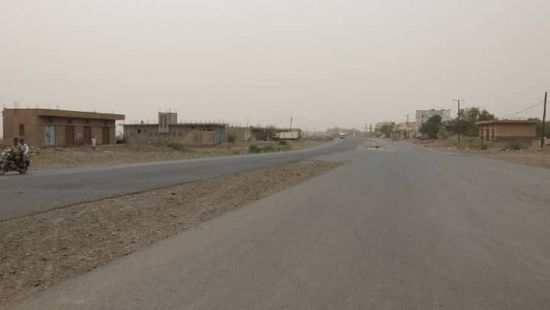 هجمات حوثية متفرقة على حيس