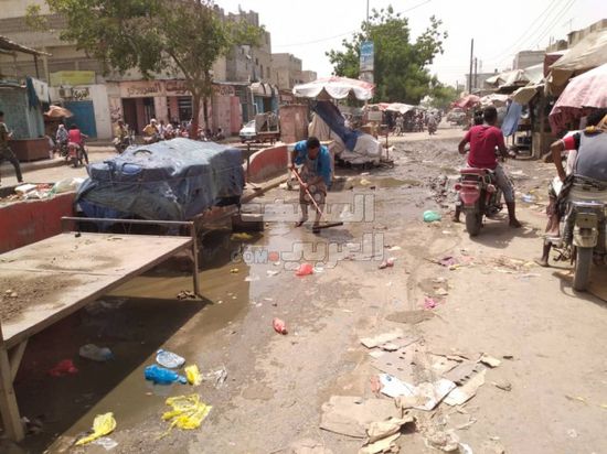 بالصور.. تفاقم أزمة طفح الصرف الصحي بجعار