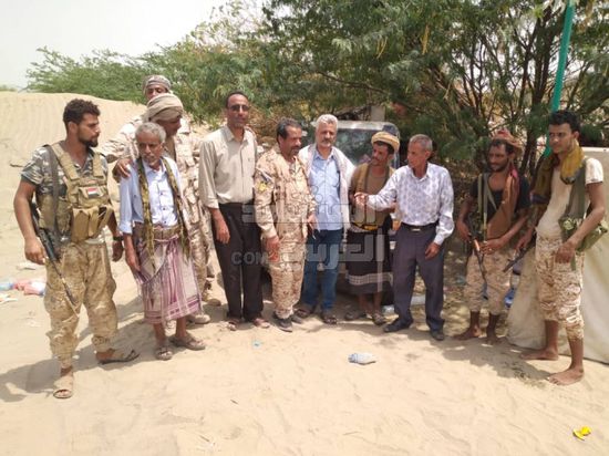بالصور.. اليهري يتفقد الجبهات شرق أبين