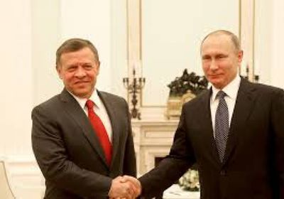 العاهل الأردني يناقش مع نظيره الروسي آخر التطورات الإقليمية والدولية