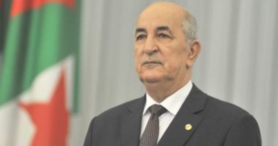 الرئيس الجزائري يعفي بو معيزة من قيادة القوات الجوية