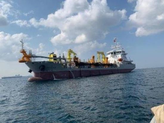 نيوزيلندا تسمح بدخول السفن التجارية