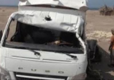 بالفيديو.. لغم حوثي يمزق جسد سائق شاحنة في الطور