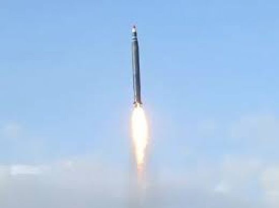 "البلاد" تحذر من تمادي الحوثي في قصف المملكة