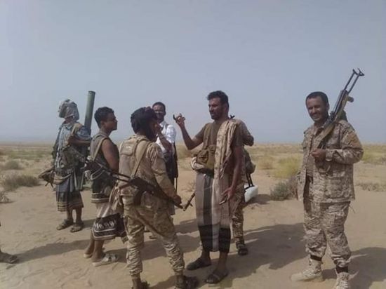 قائد حزام أبين يتفقد الموقف العسكري بجبال سيود