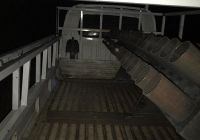 العراق.. ضبط سيارة تحمل منصات إطلاق صواريخ