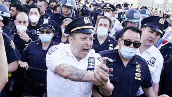 نائب أمريكي يعارض دعوات تطالب بعدم تمويل الشرطة