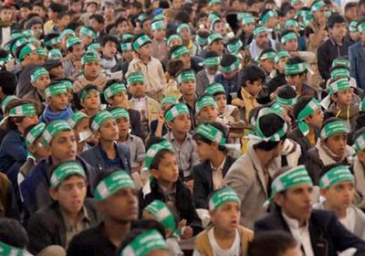 "الشرق الأوسط": خطة حوثية لتجنيد الطلبة