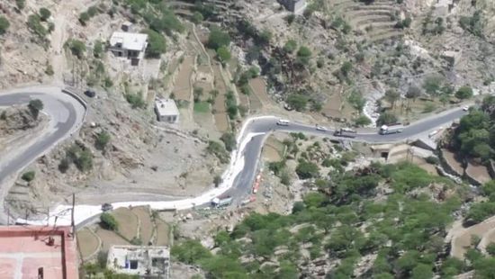 حادث مروري يعطل السير بين تعز ولحج