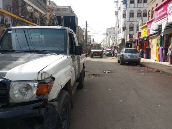 لليوم الثاني .. إزالة العشوائيات وتنظيم الأسواق بالشيخ عثمان