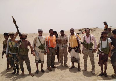 قيادي بانتقالي أبين يزور جبهات شرق زنجبار (صور)