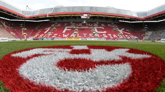 كايزرسلاوترن الألماني يبدأ إجراءات إشهار إفلاسه