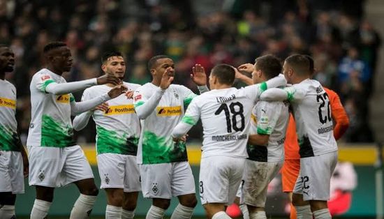  مونشنجلادباخ يفوز على فولفسبورج بثلاثية نظيفة