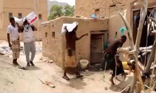 شاهد.. هلال الإمارات يغيث 12500 من منكوبي سيول حضروموت