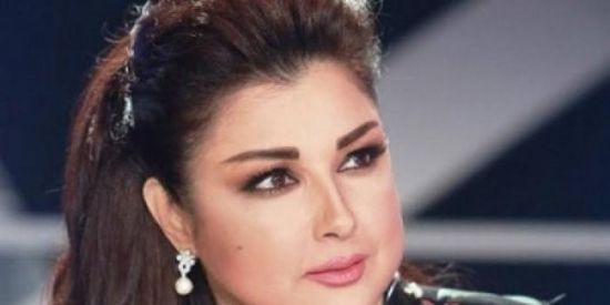 إعلامية لبنانية تسخر من حسن نصرالله