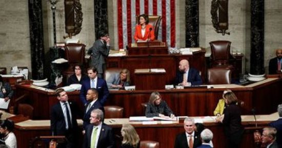 أمريكا.. مشروع قانون لتنظيم مواقع التواصل الاجتماعي