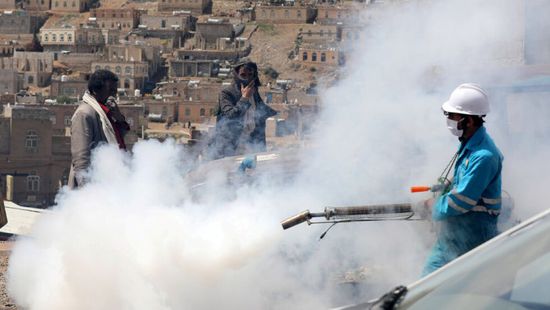 في ذروة تفشيه.. مليشيا الحوثي ترفع قيود كورونا