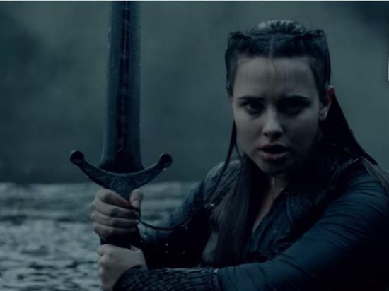 نتفليكس تطرح الإعلان التشويقي لمسلسل "سيدة البحيرة"