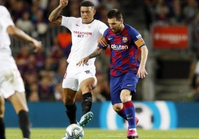 سواريز أساسيا لأول مرة بعد العودة في تشكيل برشلونة أمام إشبيلية
