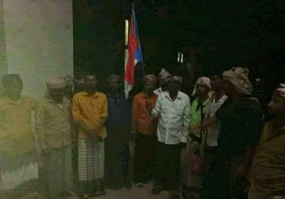 القوات الجنوبية تبدأ تأمين مقر مديرية قلنسية(فيديو) 