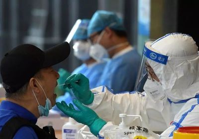 الصين تُعلن عن سلالة أوروبية من فيروس كورونا تفشت في بكين