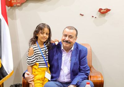 الجمعية الوطنية تُساعد بعلاج طفلة من ضحايا الحوثي